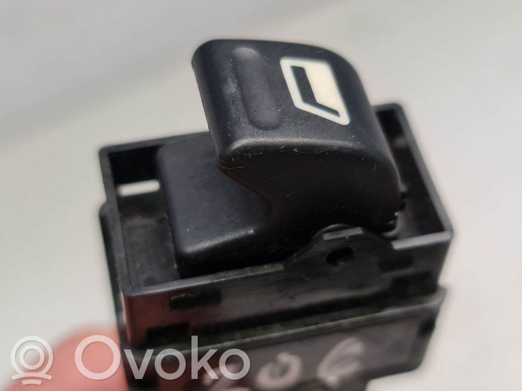 Peugeot 206 Electric window control switch 
