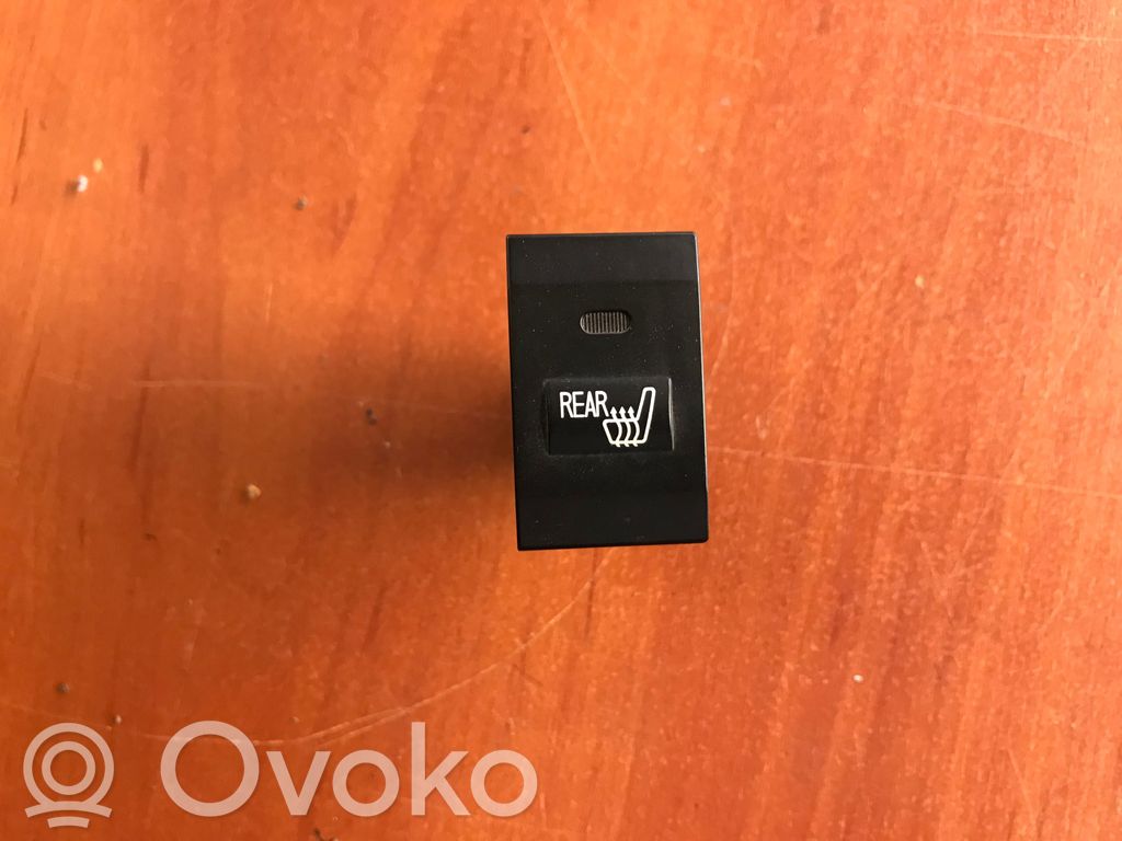 KIA Sorento Seat heating switch 