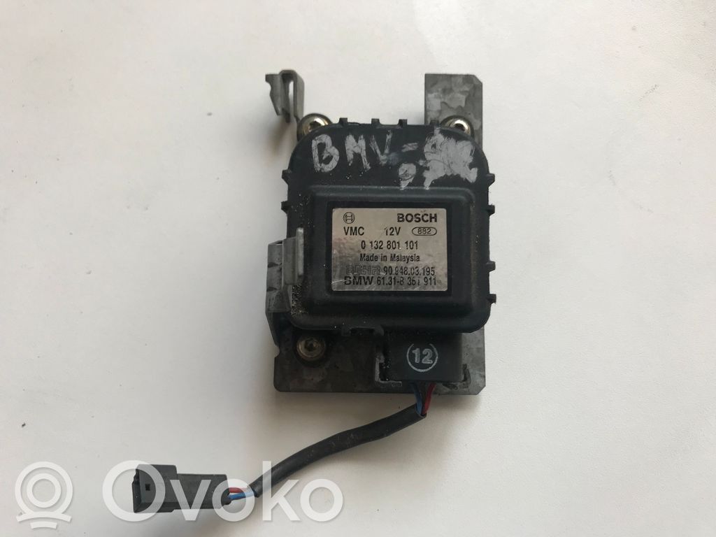 BMW 3 E36 Moteur / actionneur de volet de climatisation 