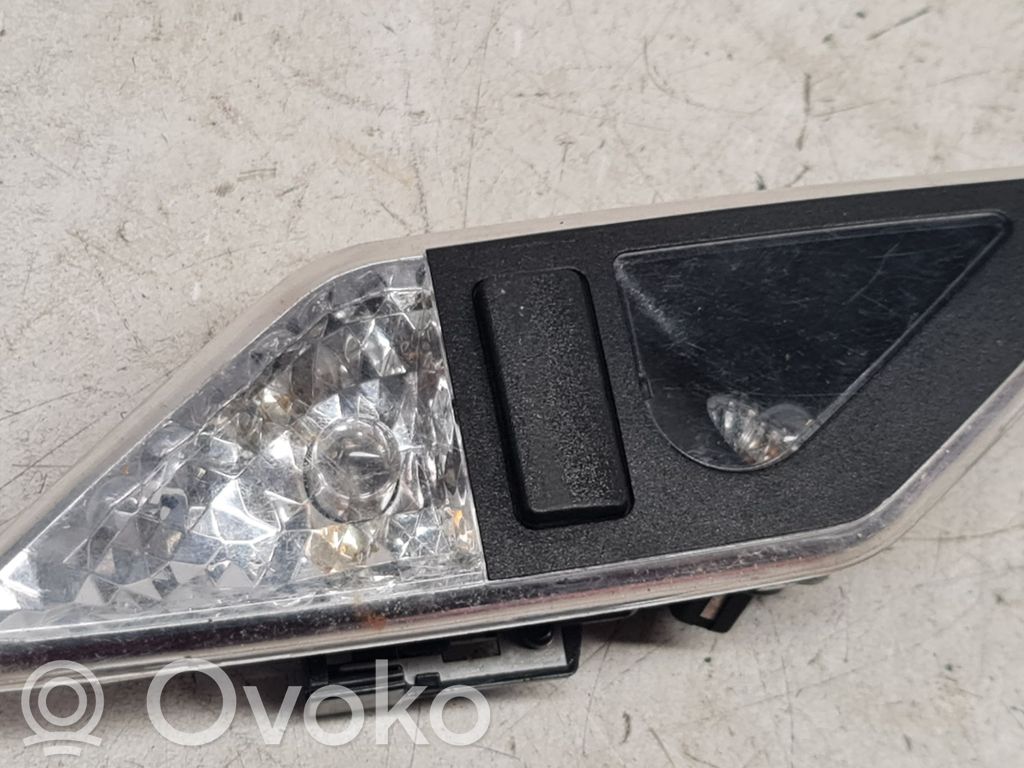 BMW 3 E46 Фонарь освещения задних мест 