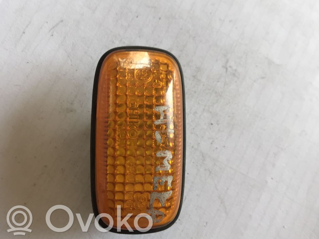 Nissan Almera Sparno posūkio žibintas 