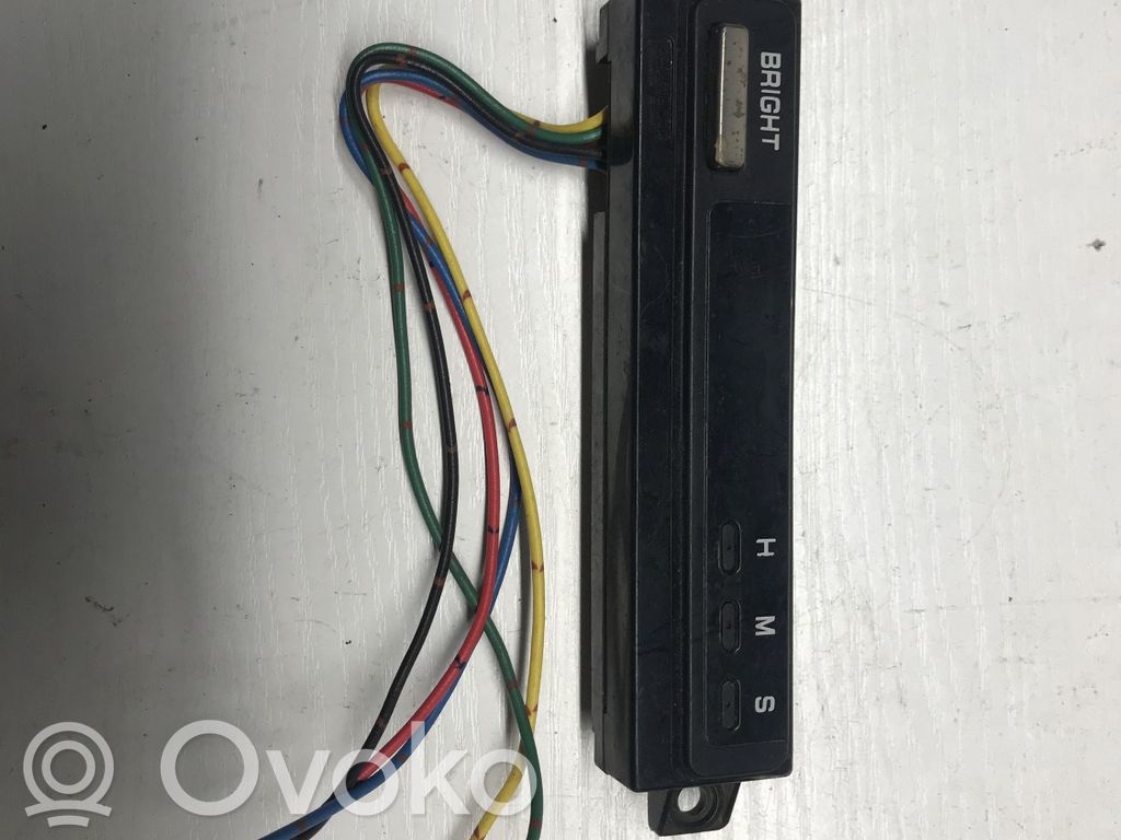Subaru Legacy Clock 