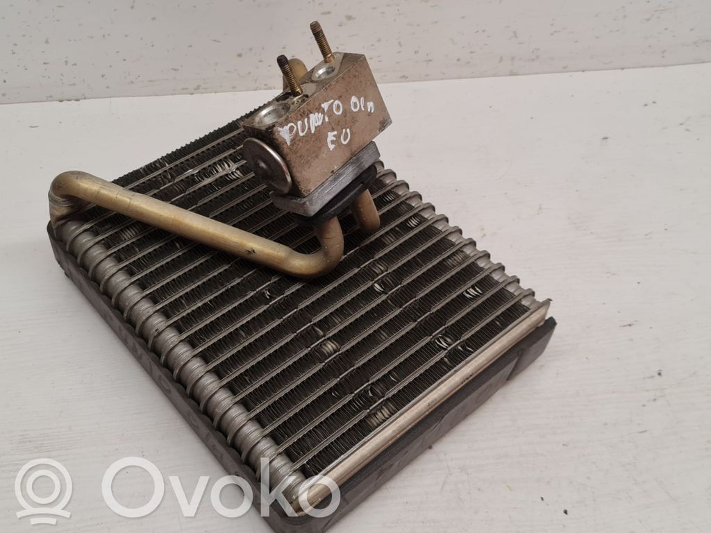 Fiat Punto (188) Radiatore aria condizionata (A/C) (abitacolo) 