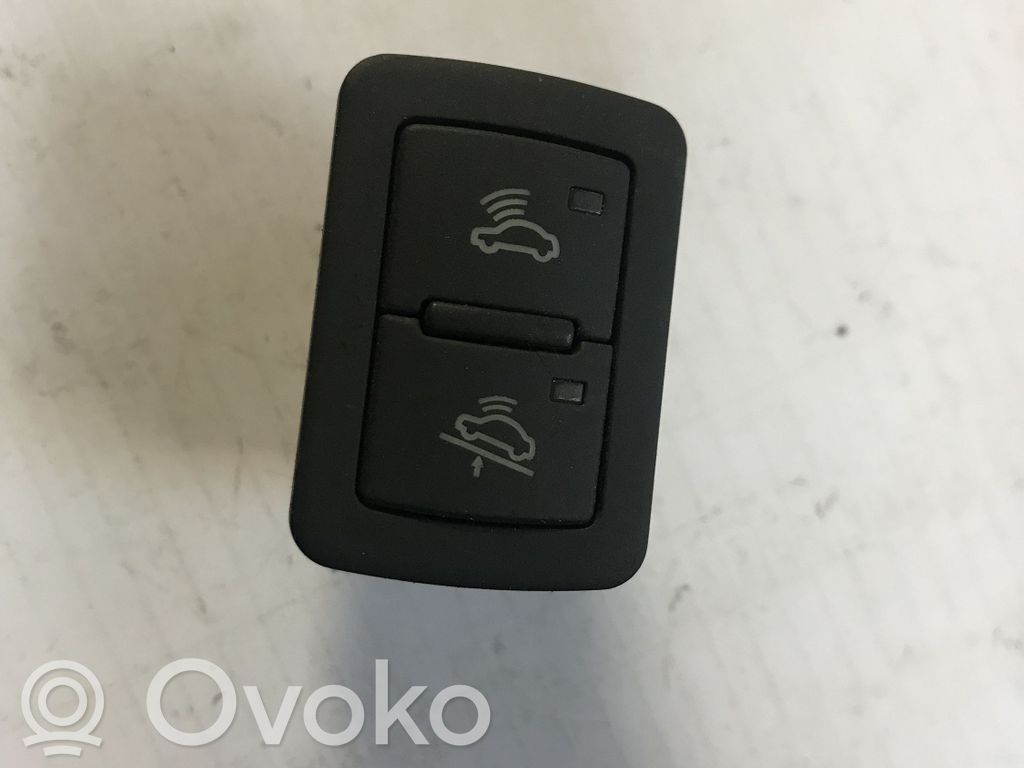 Audi A3 S3 8P Alarm switch 