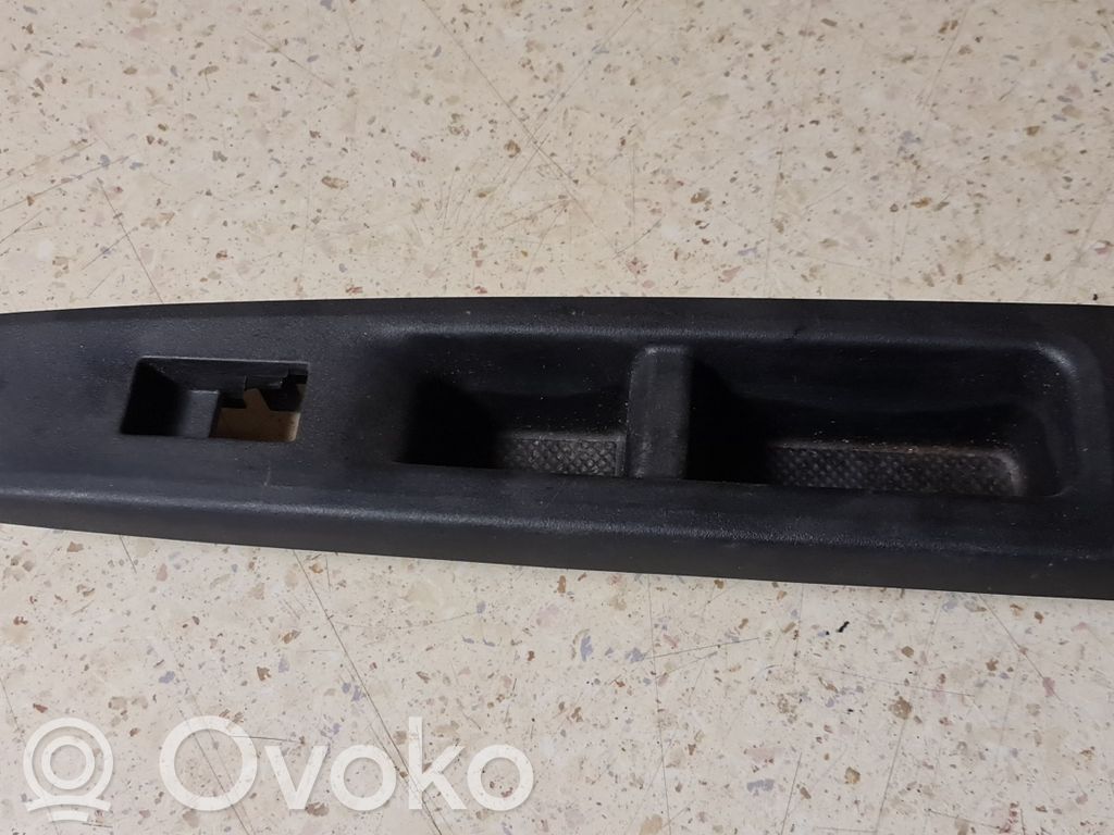 Toyota Yaris Other front door trim element 