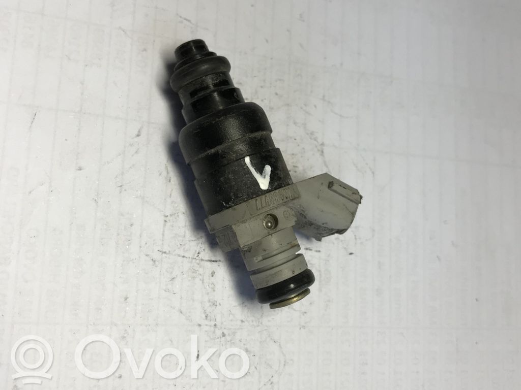 Mitsubishi Colt Inyector de combustible 