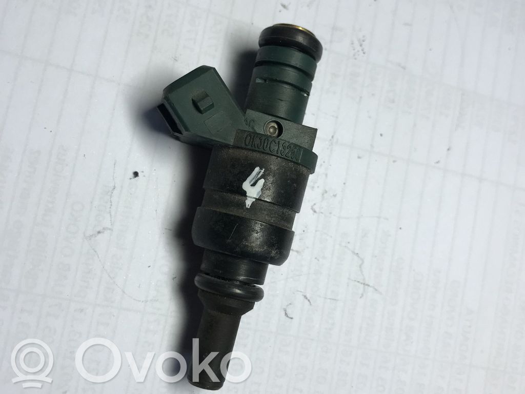KIA Rio Inyector de combustible 