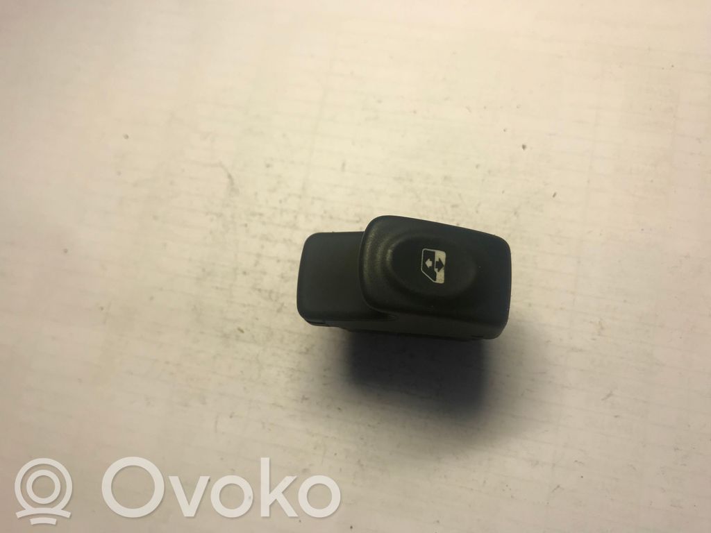 Renault Megane I Electric window control switch 