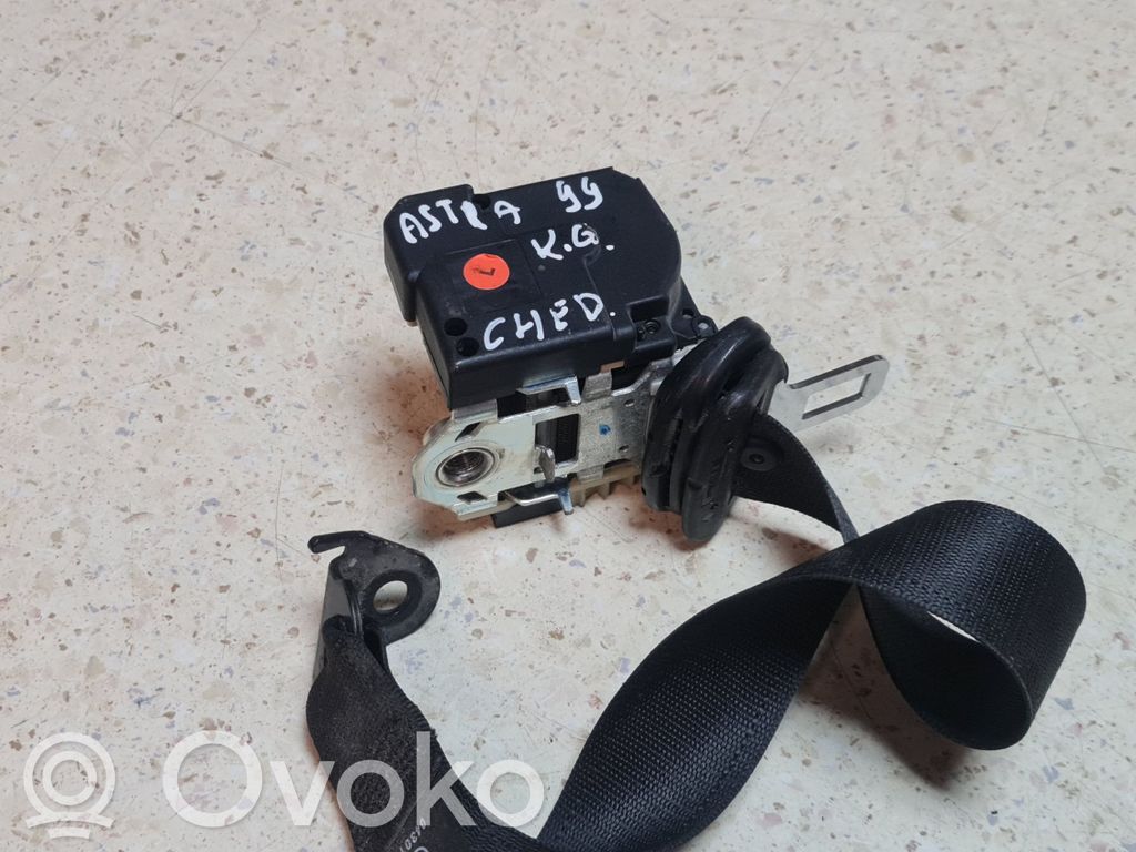 Opel Astra G Rear seatbelt 