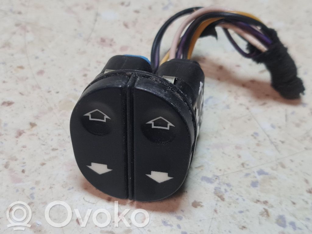 Ford Fiesta Electric window control switch 