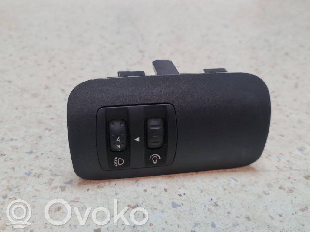 Renault Megane II Headlight level height control switch 