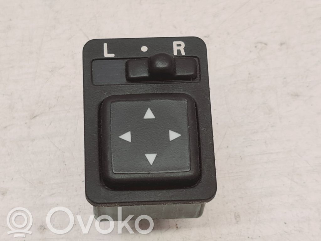 Mitsubishi Carisma Wing mirror switch 