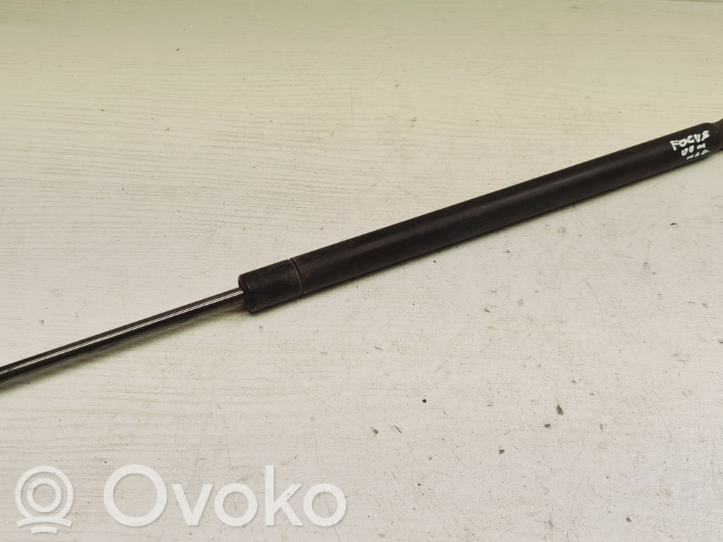 Ford Focus Tailgate/trunk strut/damper 