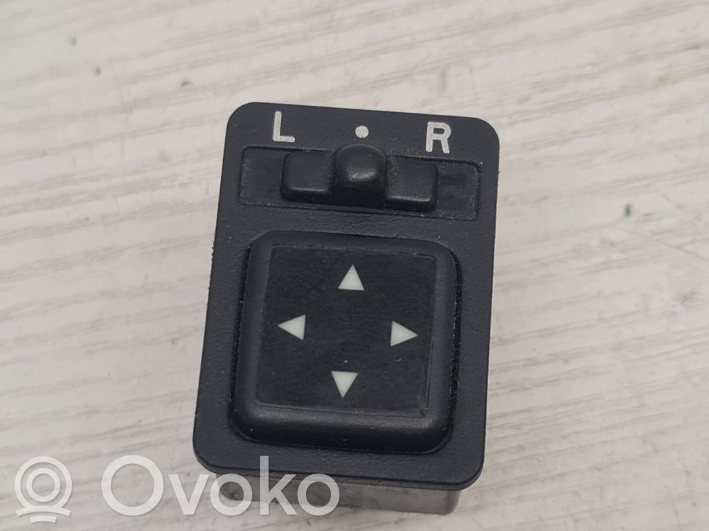 Mitsubishi Space Star Wing mirror switch 