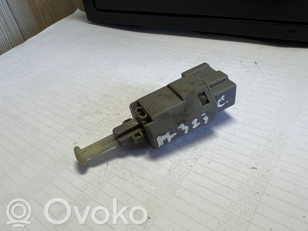 Mazda 323 Brake pedal sensor switch 