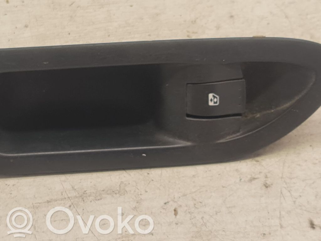 Renault Laguna II Electric window control switch 