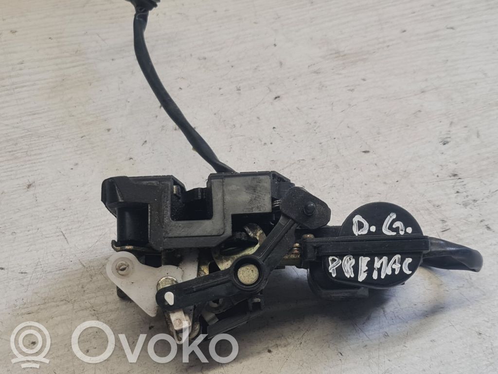 Mazda Premacy Aizmugurē slēdzene 
