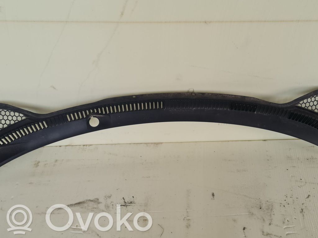 Peugeot 207 Wiper trim 