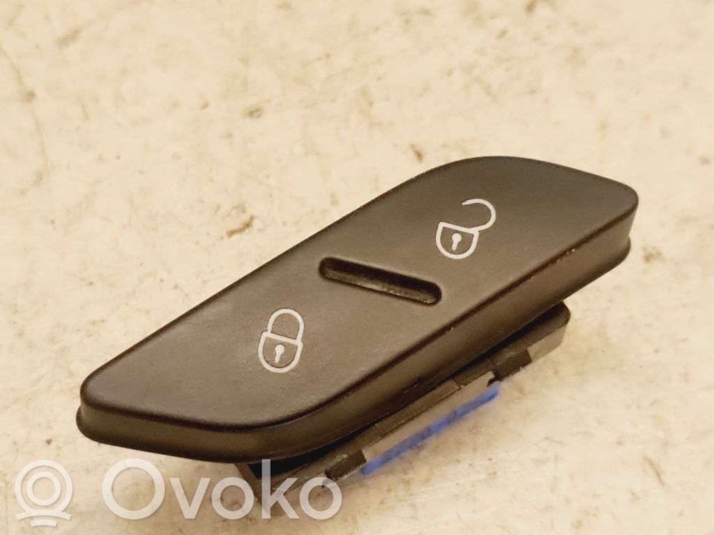 Volkswagen Golf VI Central locking switch button 