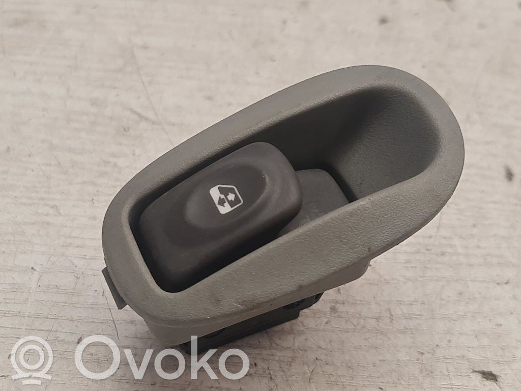 Renault Scenic I Electric window control switch 