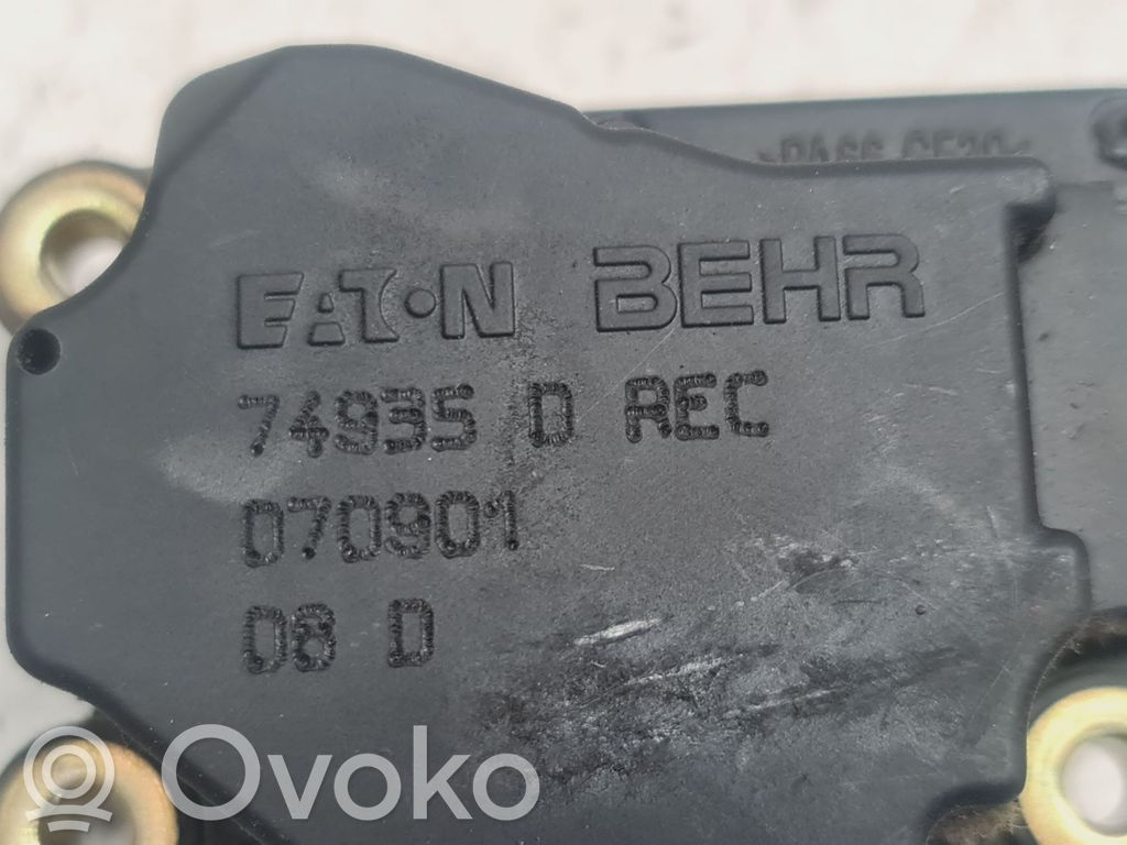Volvo V70 Oro sklendės varikliukas 