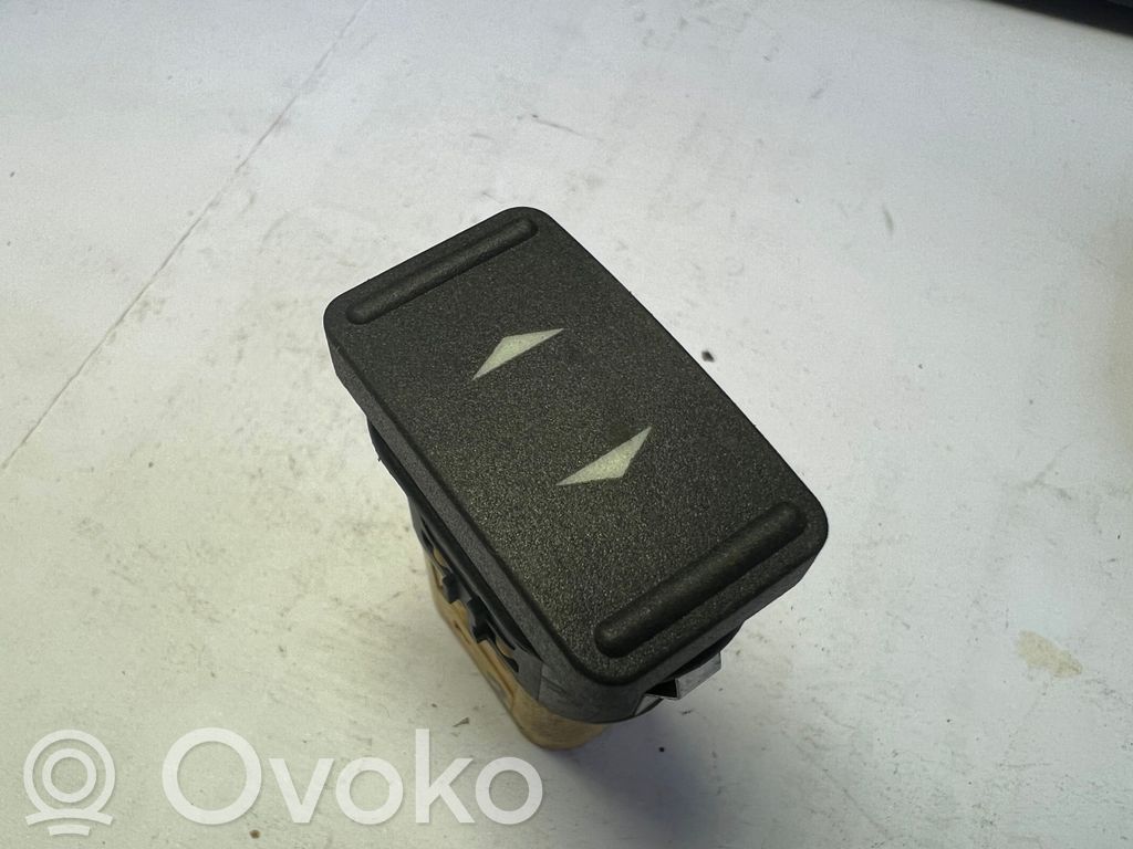 Ford Focus Electric window control switch 