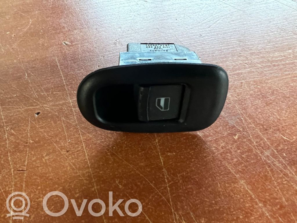 Seat Toledo II (1M) Electric window control switch 