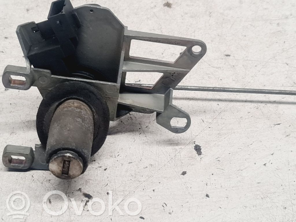 Seat Toledo II (1M) Zamek tylnej klapy bagażnika 