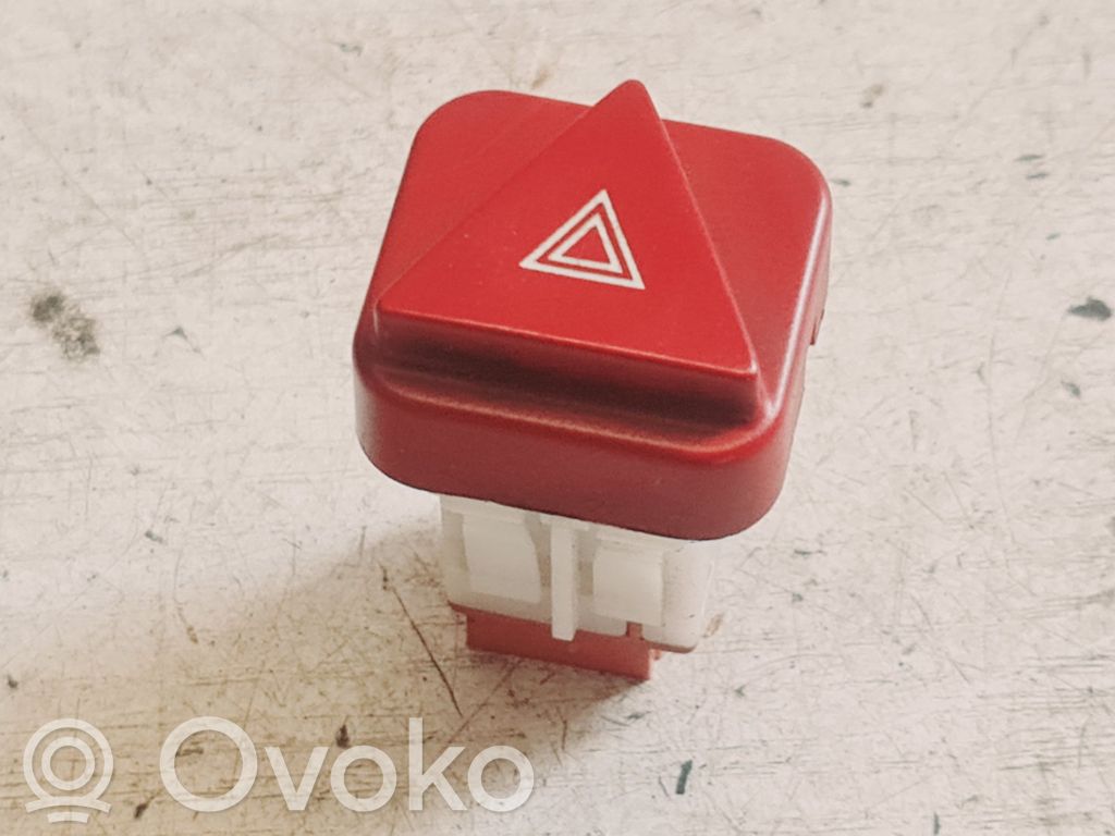 Peugeot 1007 Hazard light switch 
