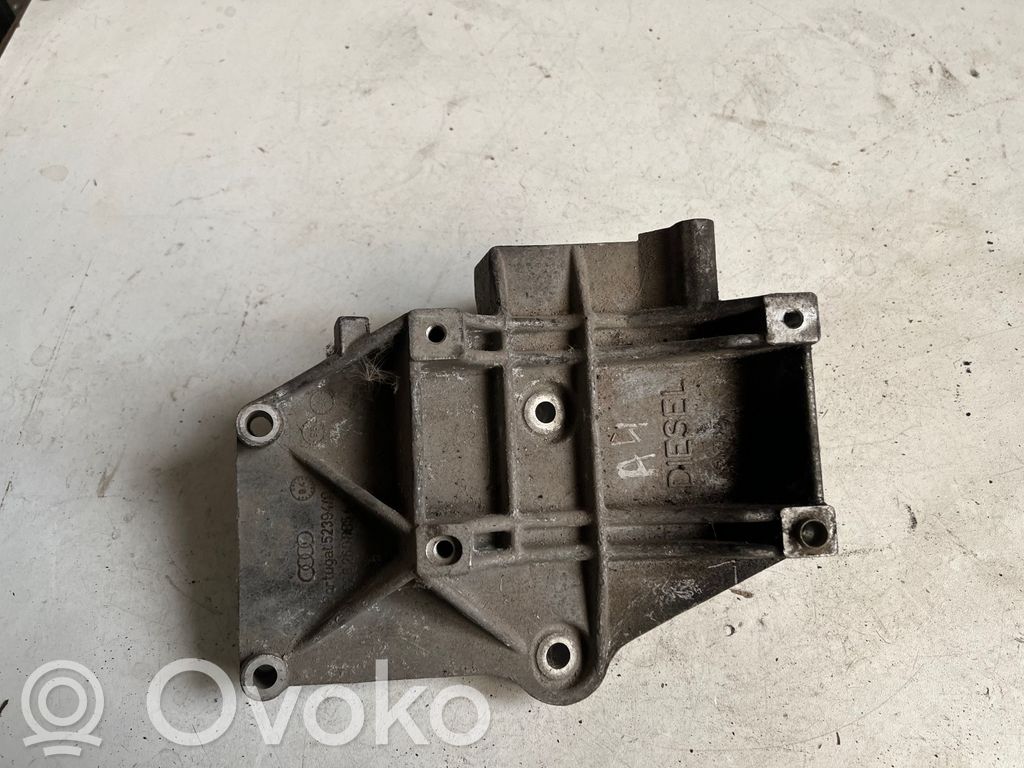 Volkswagen PASSAT B5 A/C-kompressorin kannatin 