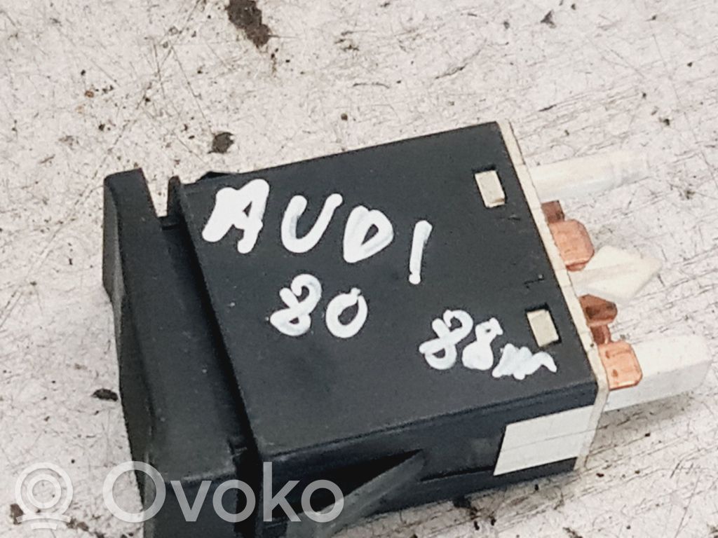 Audi 80 90 B3 Włącznik świateł przeciwmgielnych 