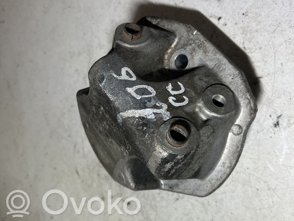 Engine mounting bracket   96385570