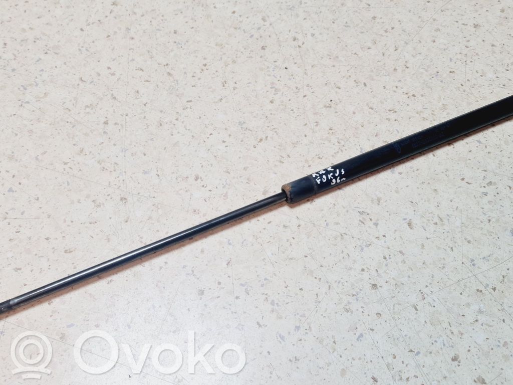 Ford Focus Tailgate/trunk strut/damper 