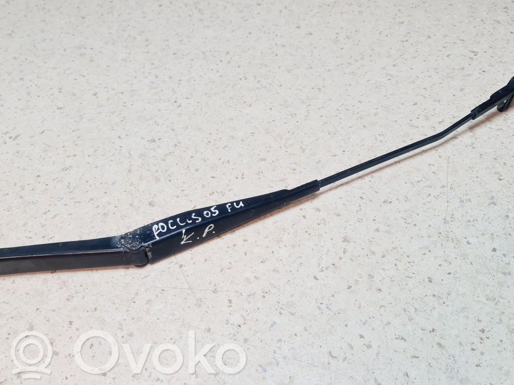 Ford Focus Front wiper blade arm 