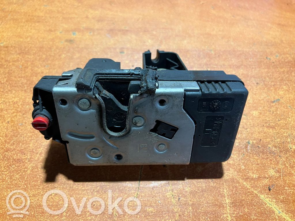 Opel Corsa C Rear door lock 