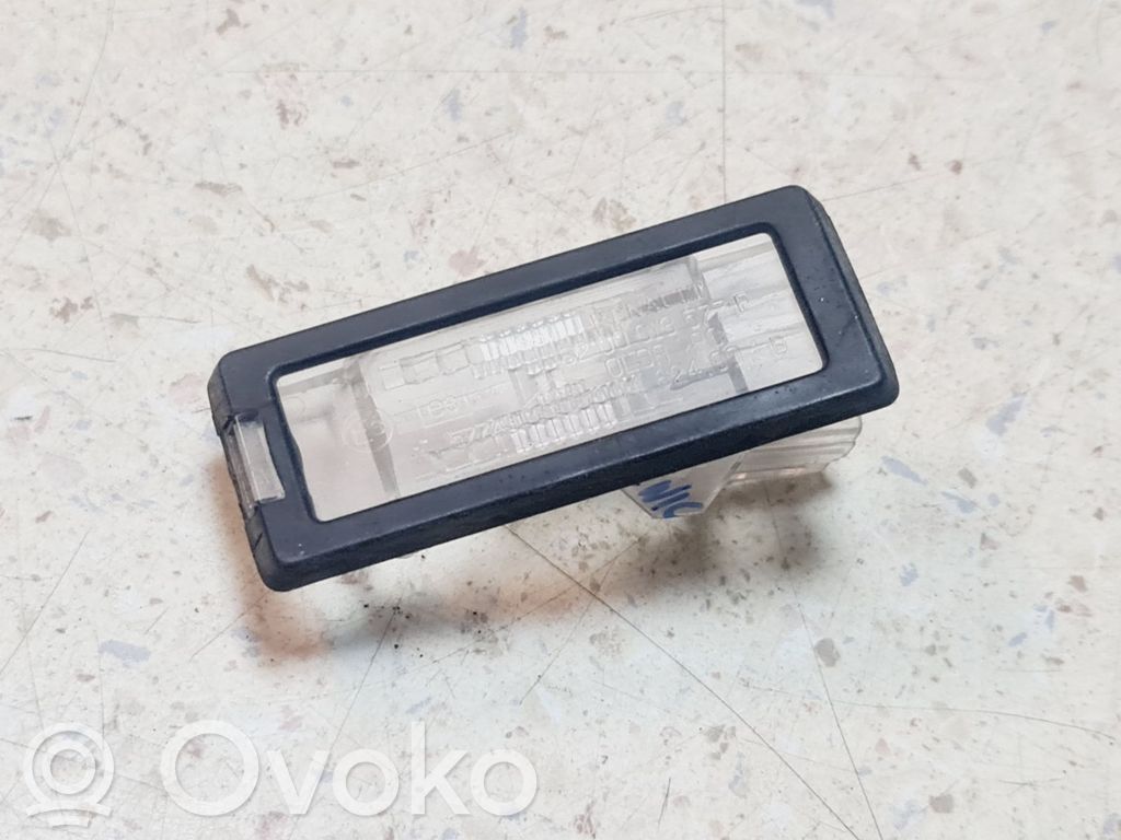 Renault Scenic II -  Grand scenic II Lampa oświetlenia tylnej tablicy rejestracyjnej 