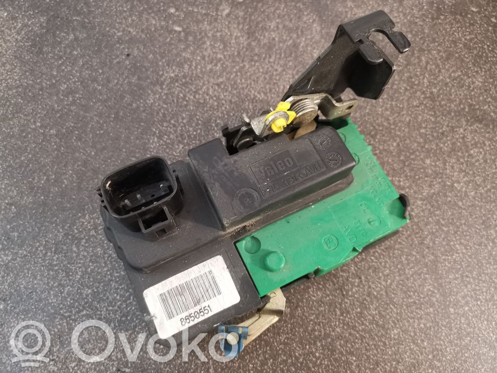 Volvo XC70 Priekšpusē slēdzene 