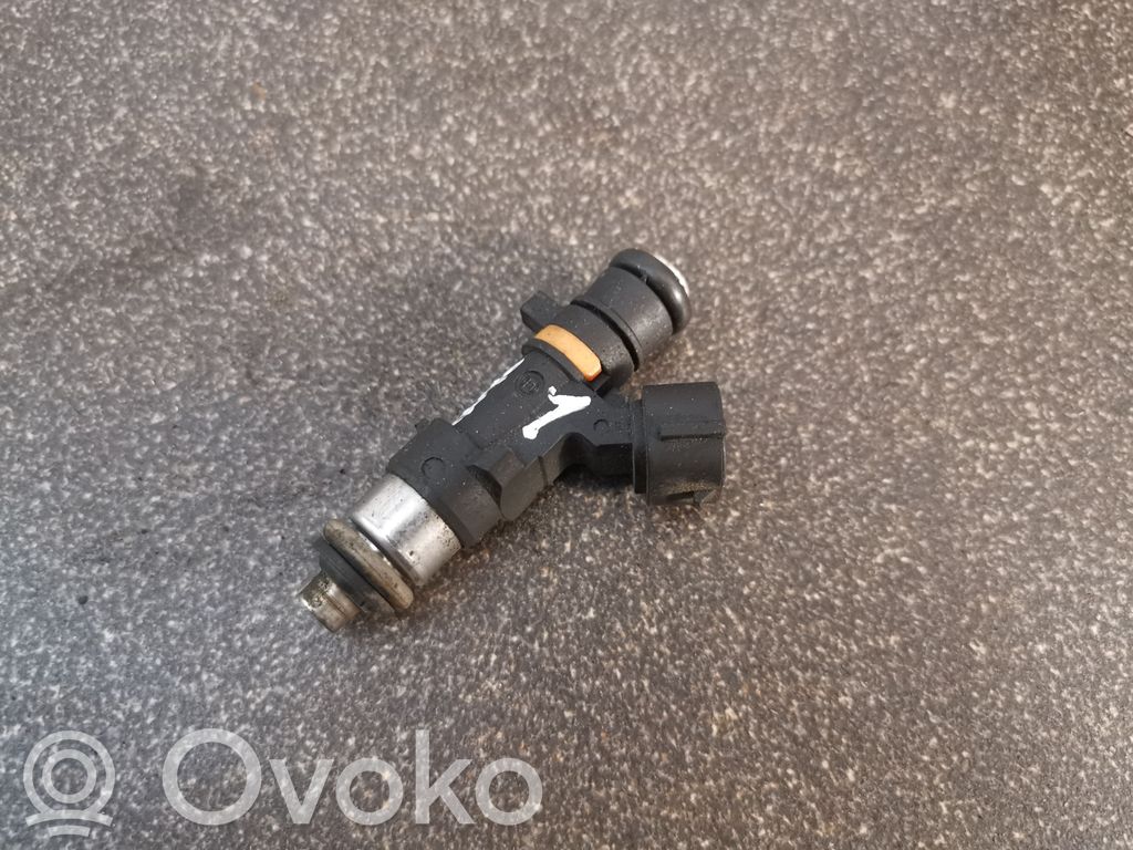 Suzuki Alto Fuel injector 
