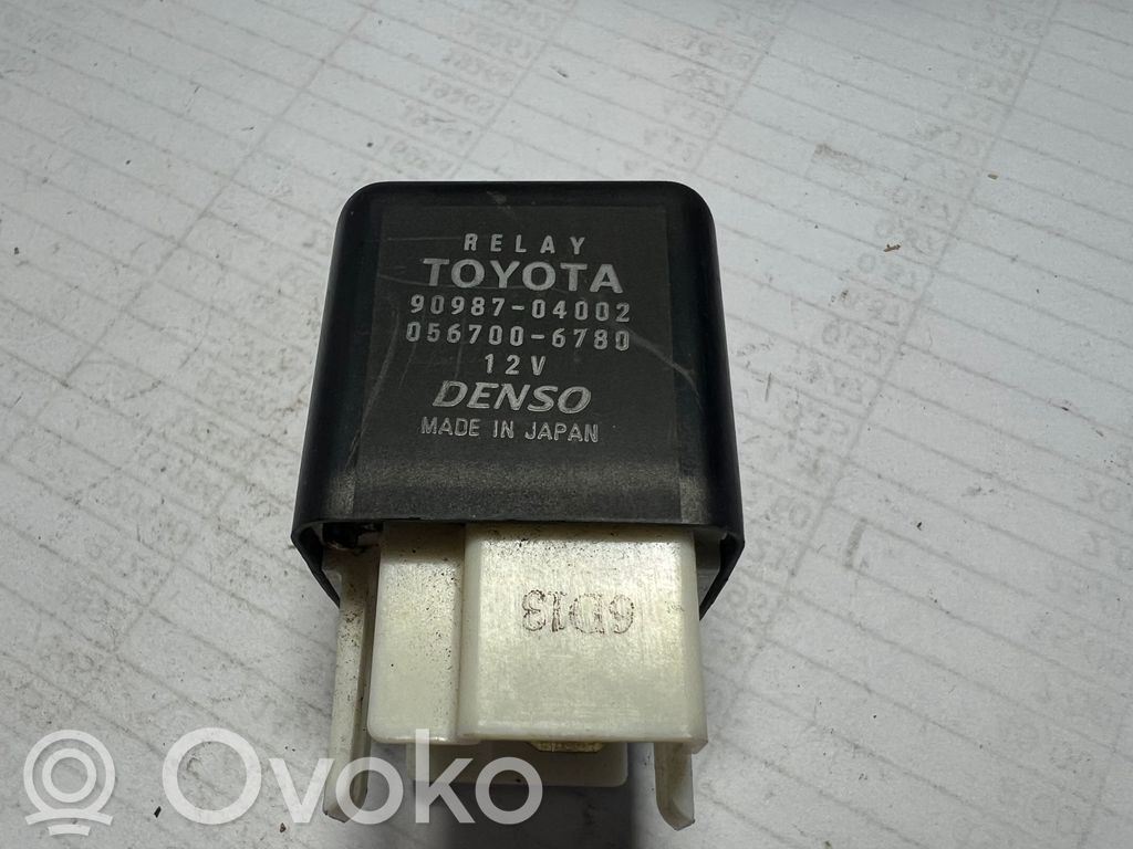 Toyota Avensis T220 Otros relés 
