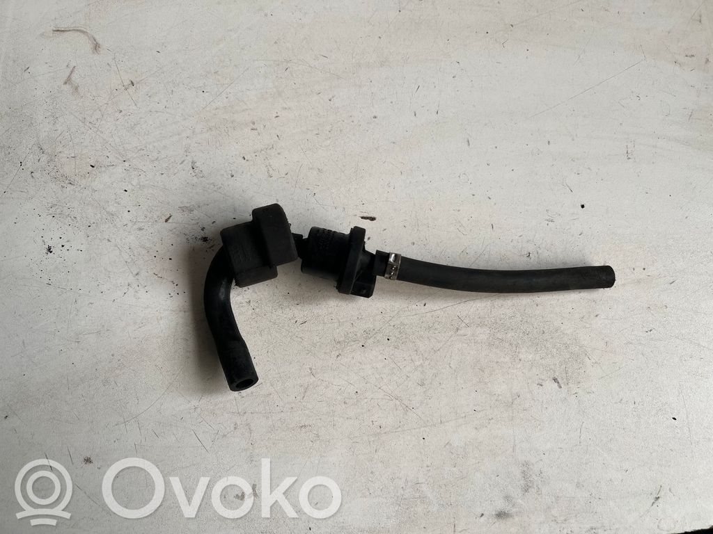 Audi A4 S4 B5 8D Válvula de vacío 