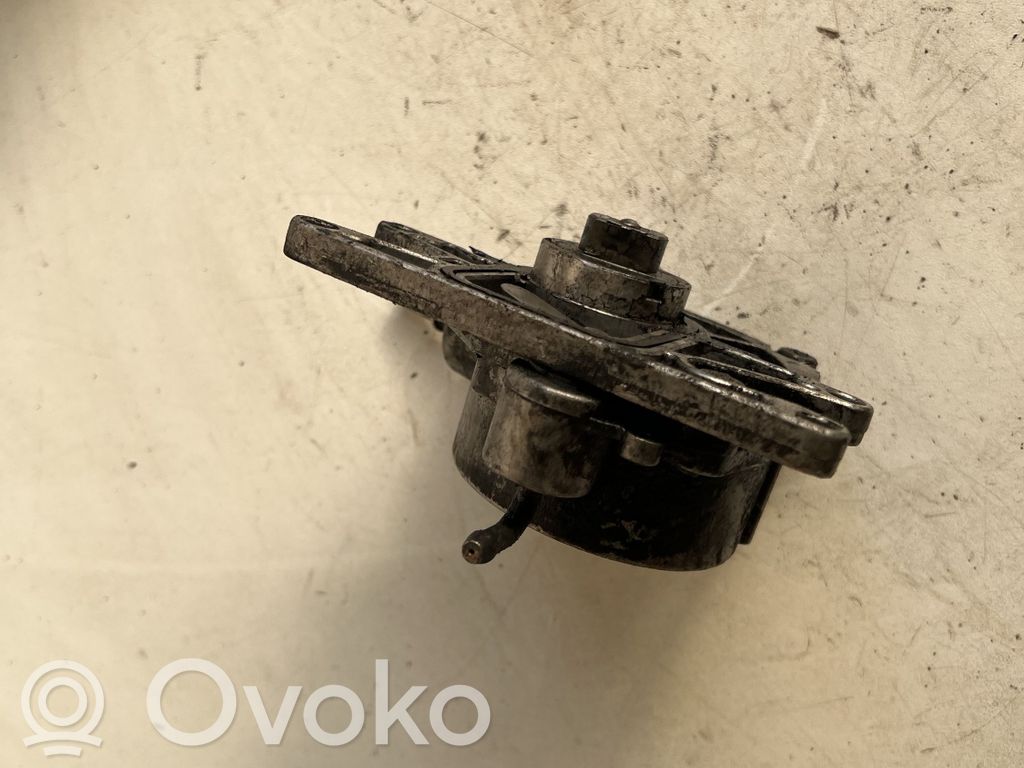 Opel Astra G Bomba de vacío 