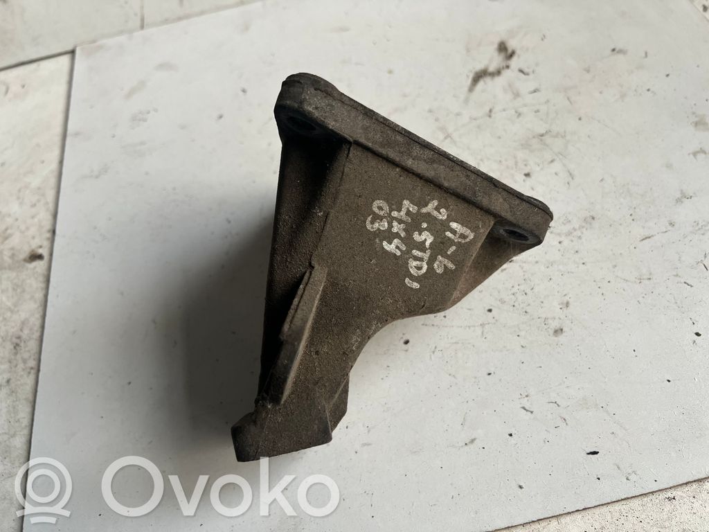 Audi A6 S6 C5 4B Gearbox mounting bracket 