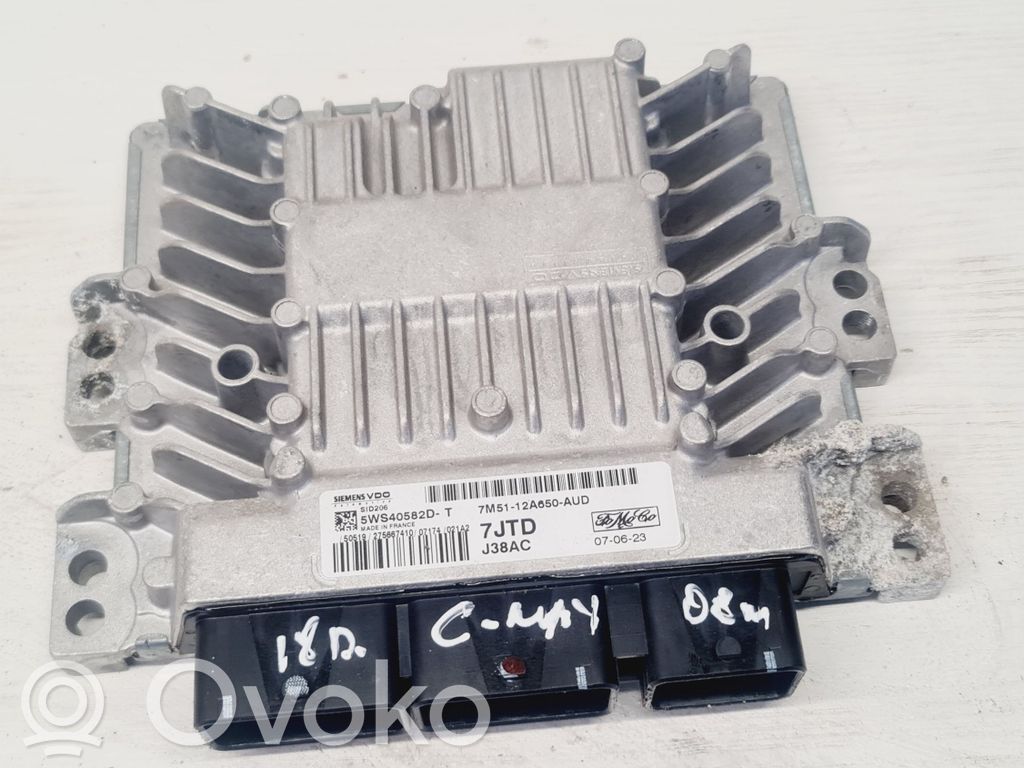 Ford C-MAX I Engine control unit/module 