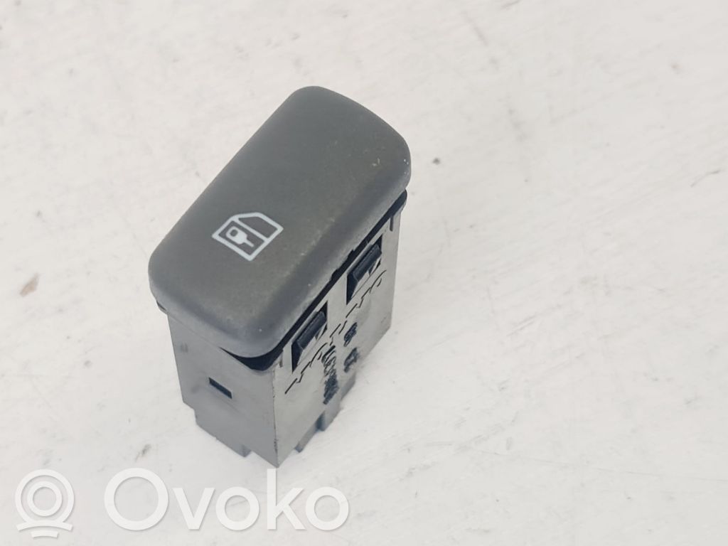 Volvo S40, V40 Central locking switch button 