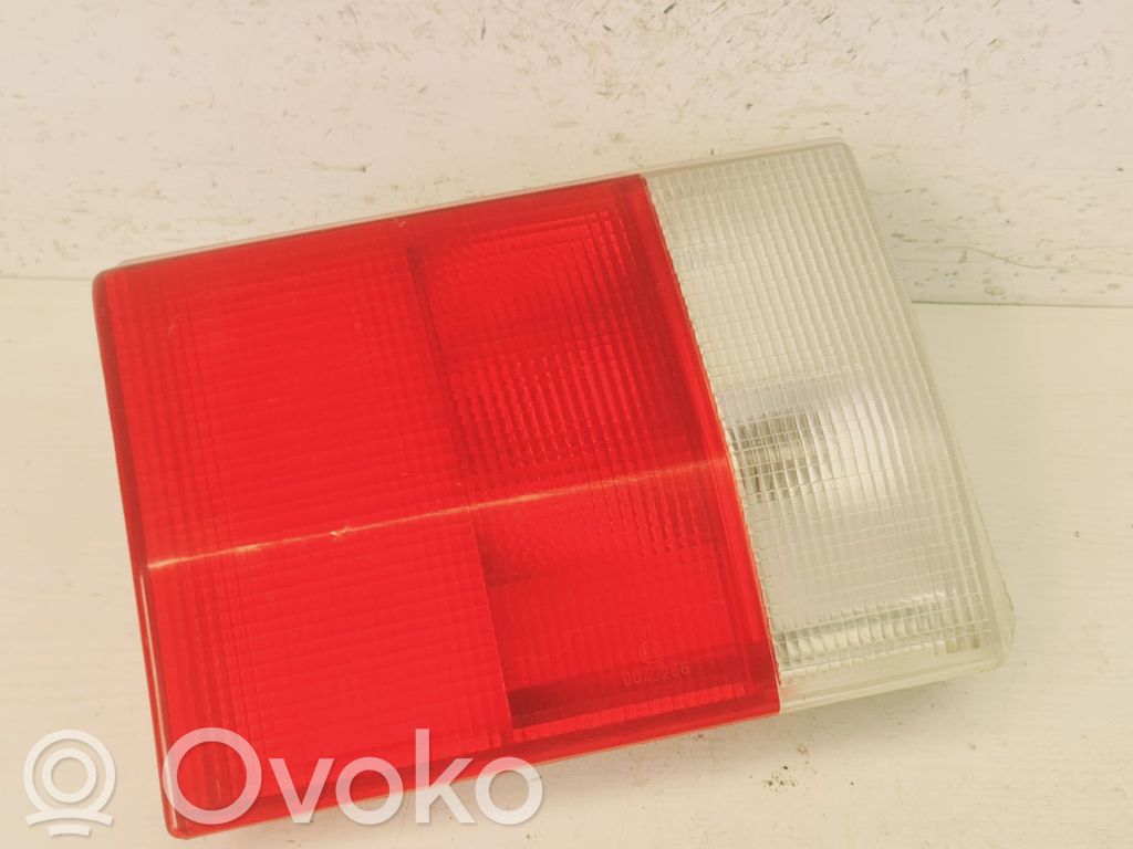Audi 80 90 B3 Rückleuchte Heckleuchte innen 