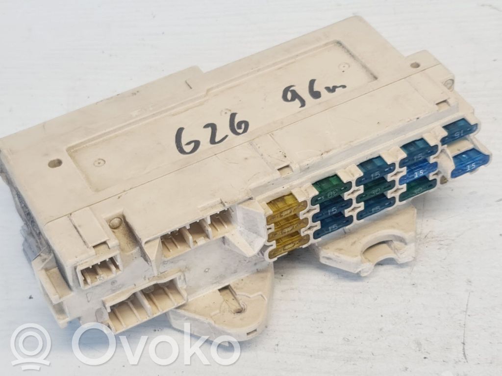 Mazda 626 Saugiklių blokas 