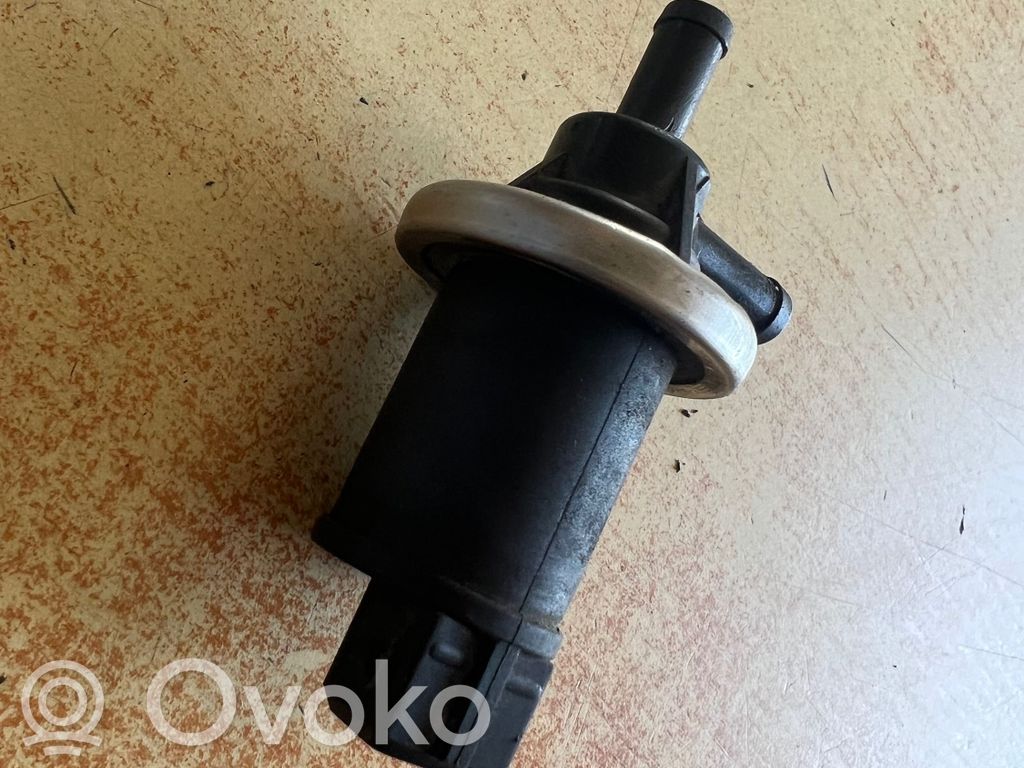 Zawór ciśnienia   046133517,92T015,72164903