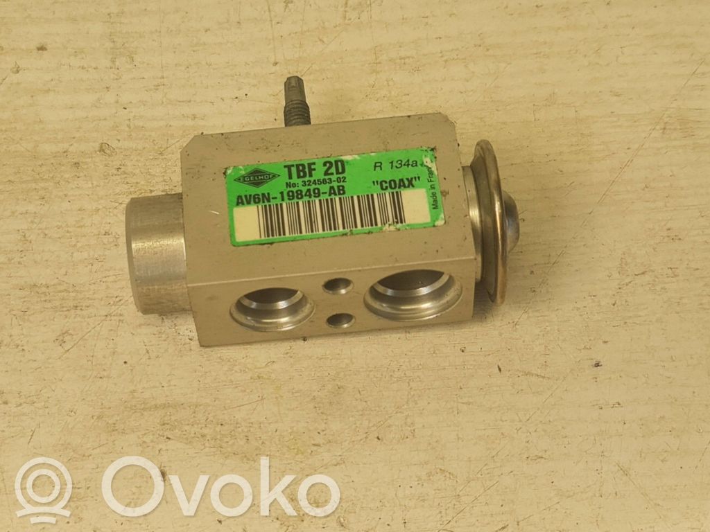 Ford Focus Zawór rozprężny klimatyzacji A/C 