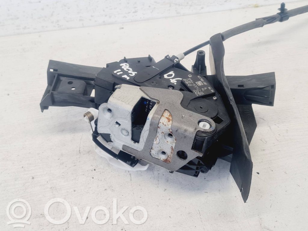 Ford Focus Aizmugurē slēdzene 