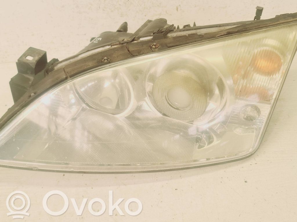 Ford Mondeo Mk III Phare frontale 
